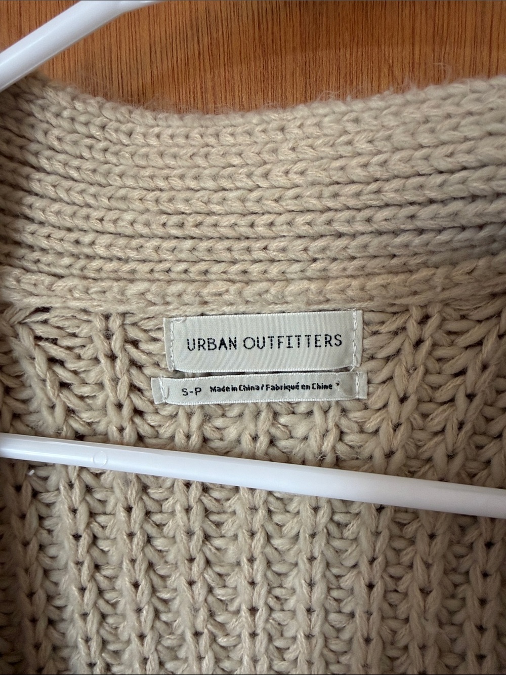 Urban Outfitters Cropped Chunky Knit Cardigan - Tan - Picture 2 of 5